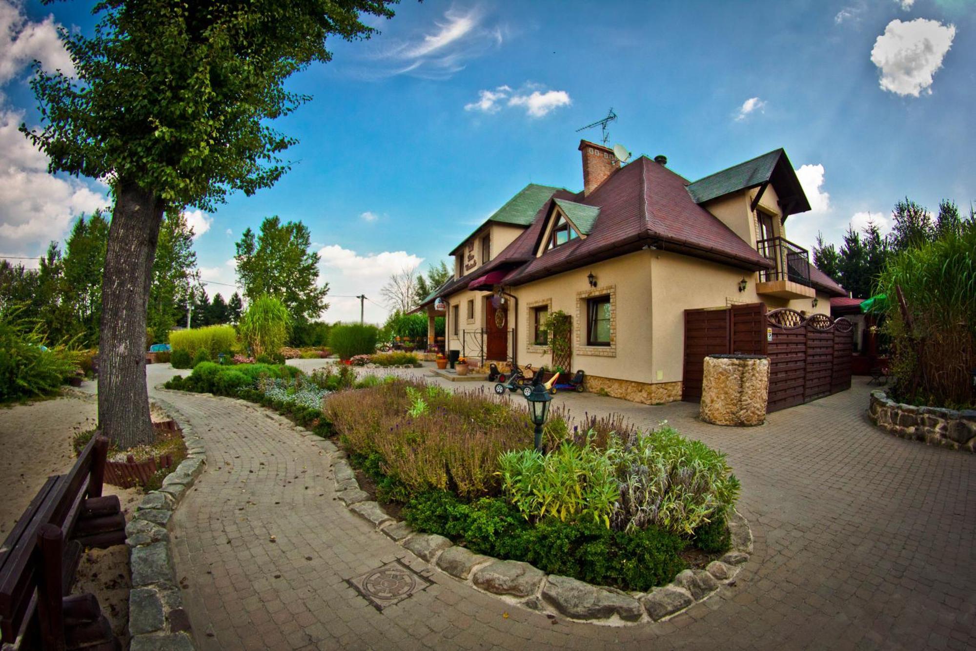 Dwa Bratanki Rzeszów Exterior foto