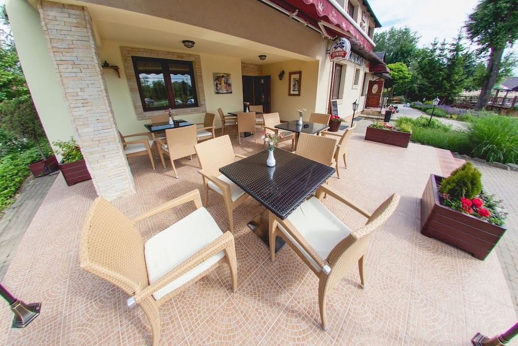 Dwa Bratanki Rzeszów Exterior foto