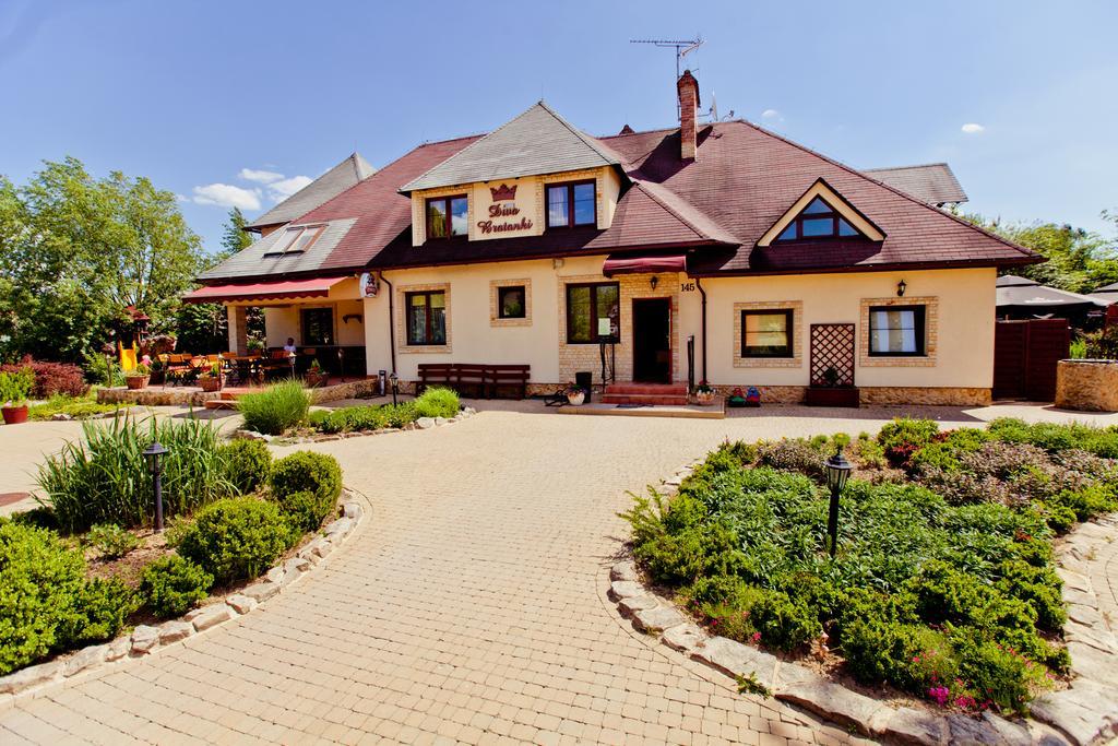 Dwa Bratanki Rzeszów Exterior foto
